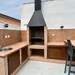Modern 3-bedroom With Private Pool & Bbq بيت للعطل شيكلانا دي لا فرونتيرا