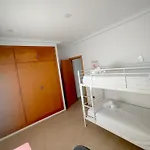بيت للعطل Modern 3-bedroom With Private Pool & Bbq شيكلانا دي لا فرونتيرا